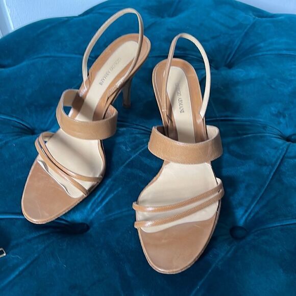 GIORGIO ARMANI BEIGE SANDALS SZ 9 - Picture 7 of 8